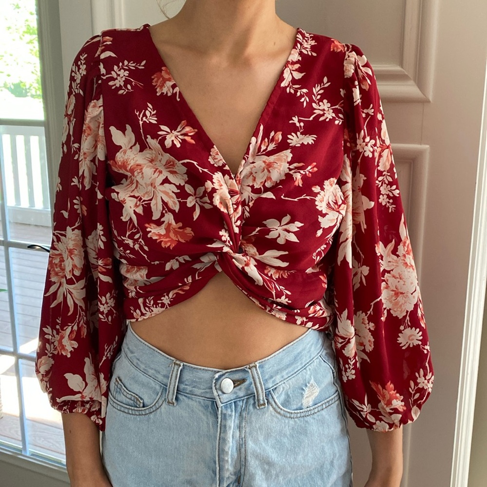 Abercrombie & Fitch Small Wine color Floral Crop Top 3/4 sleeves